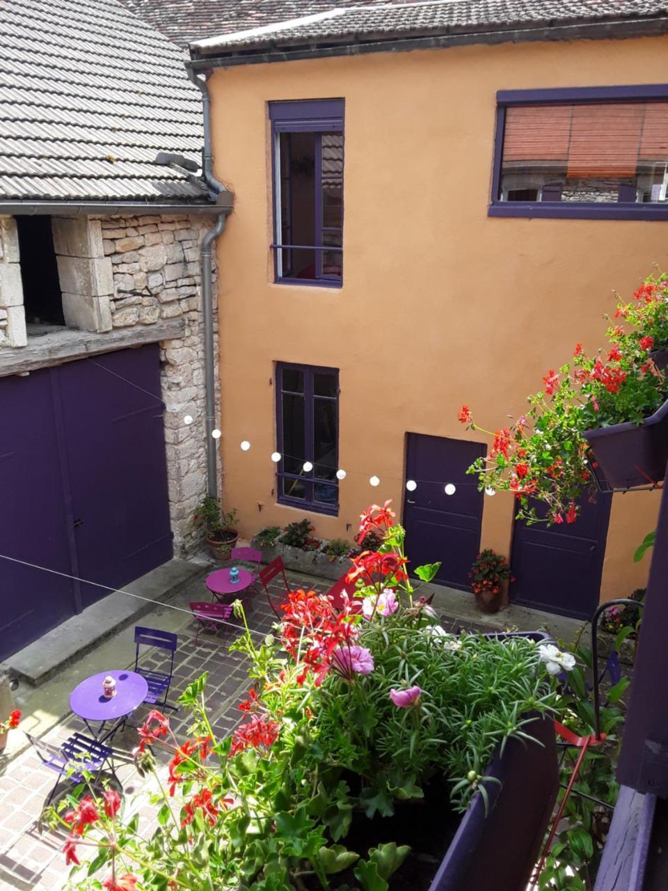 Chambres D'Hotes Les Coutas Mailly-la-Ville Exterior photo